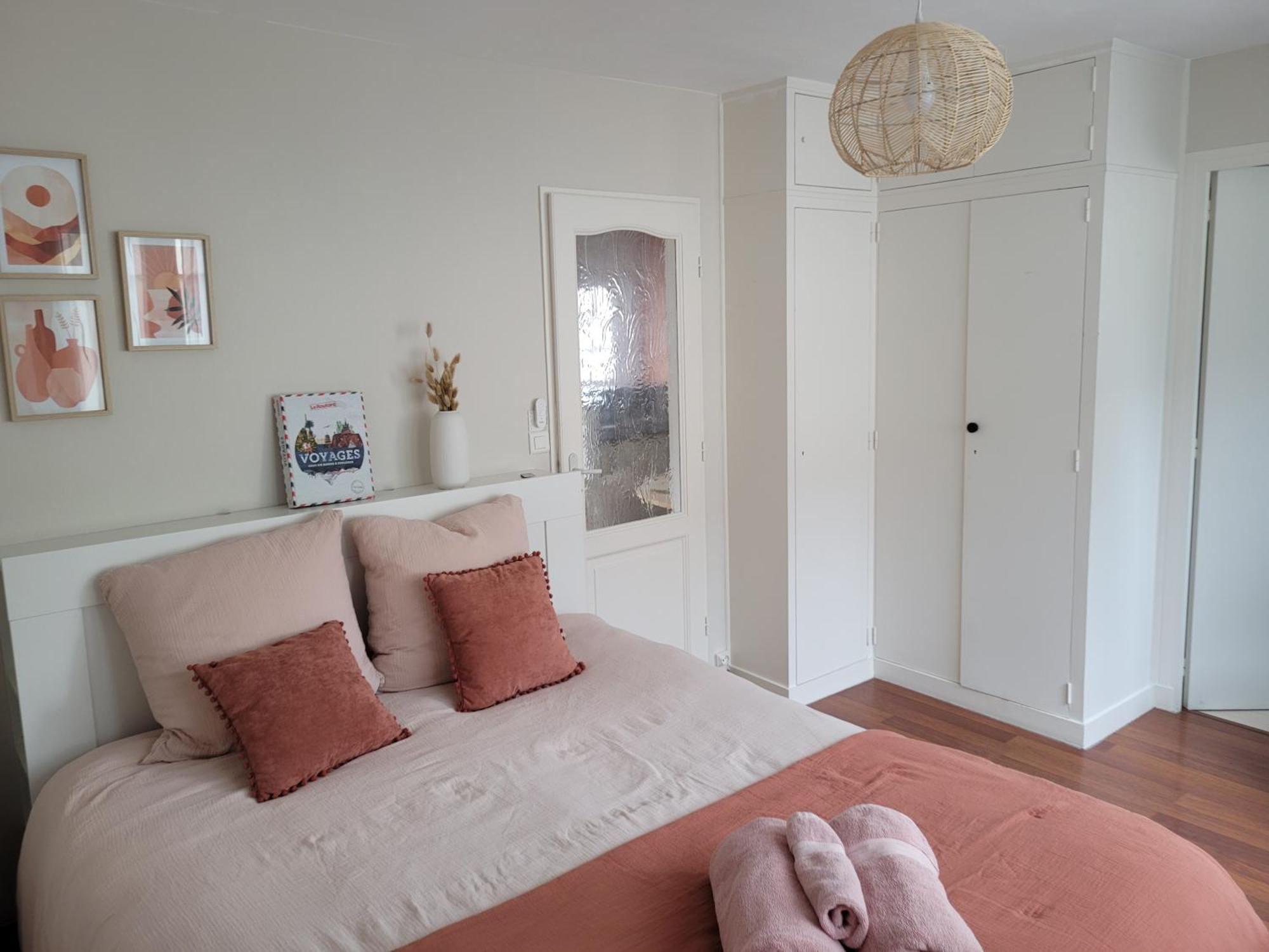Appartement Au Coeur De Рамбуйе Екстериор снимка